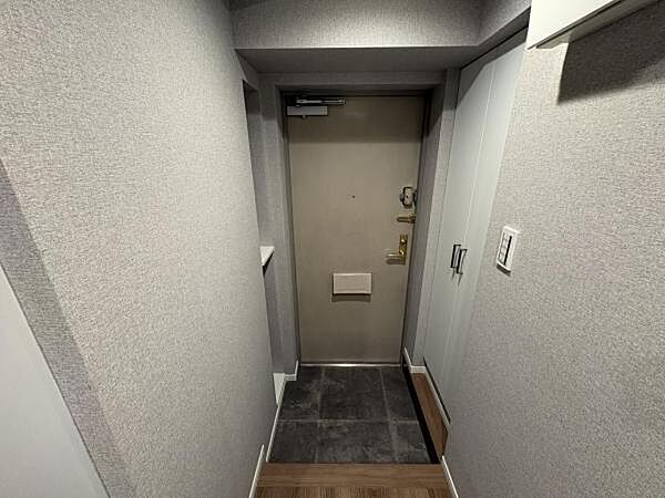 玄関を拡大表示
