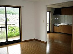 JR呉線 天神川駅 徒歩25分の賃貸タウンハウス 1階2LDKのリビング/ダイニング