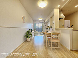 JR可部線 河戸帆待川駅 徒歩10分の賃貸アパート 2階2LDKのリビング/ダイニング