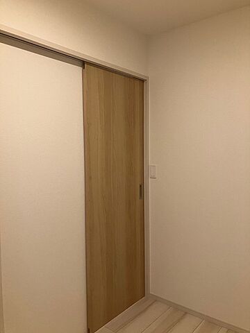 収納 中野区若宮2丁目