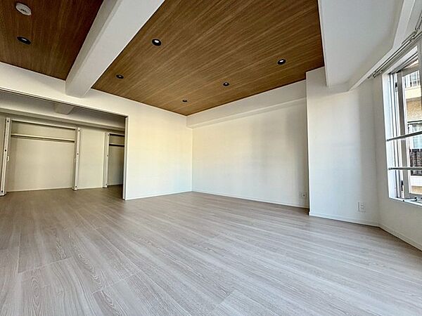 リビング/ダイニングを拡大表示