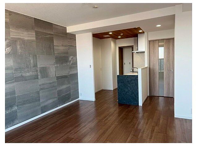 リビング/ダイニング 中野区中野4丁目