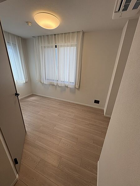 洋室を拡大表示