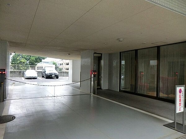 エントランスを拡大表示