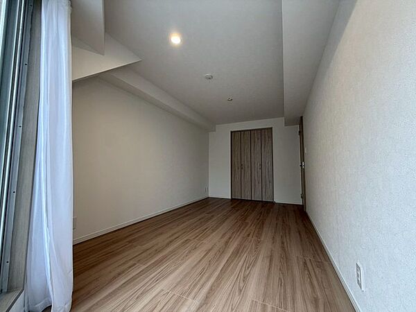 寝室を拡大表示