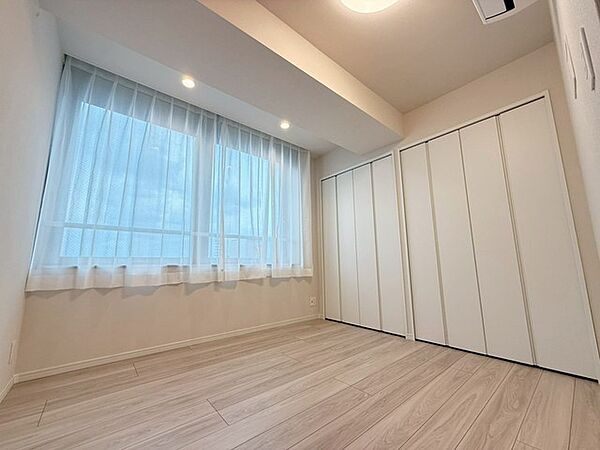 寝室を拡大表示