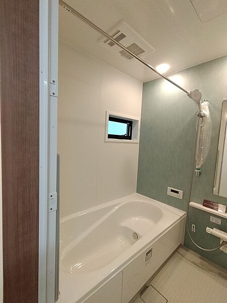 浴室を拡大表示