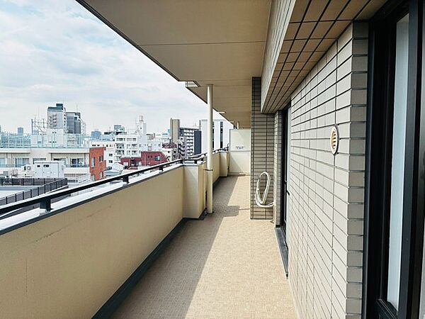 バルコニーを拡大表示