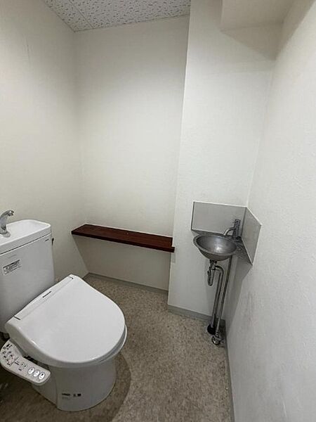 トイレを拡大表示