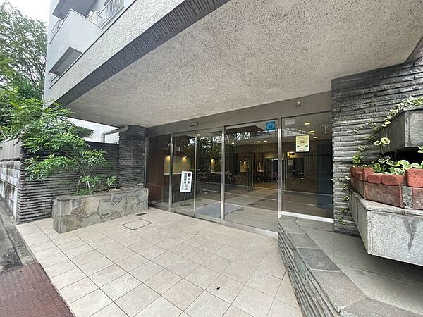 エントランスを拡大表示