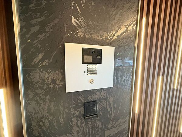 エントランスを拡大表示
