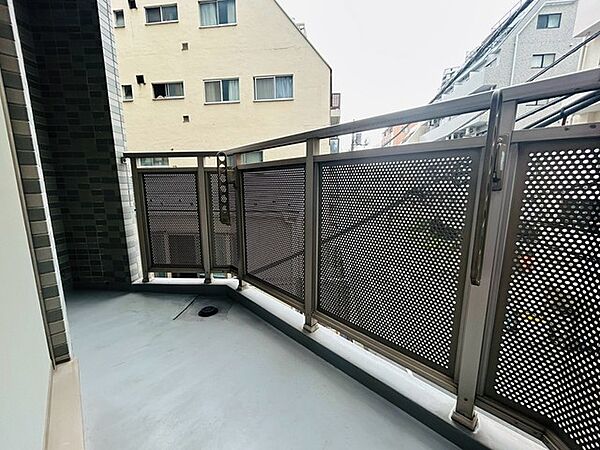 バルコニーを拡大表示