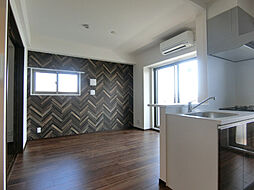 LaDouceur南茨木 2階1LDKのリビング/ダイニング