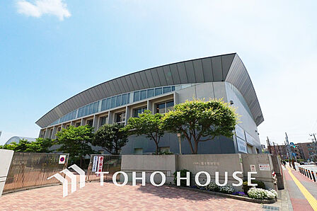 川崎市立富士見中学校 距離1400m