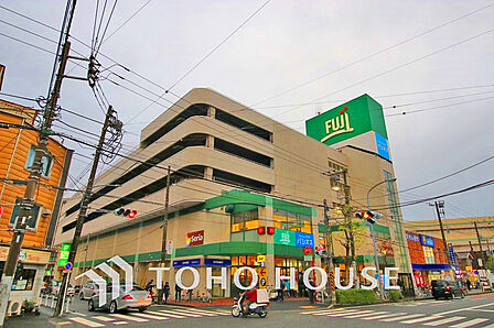FUJI 横浜南店　距離400m