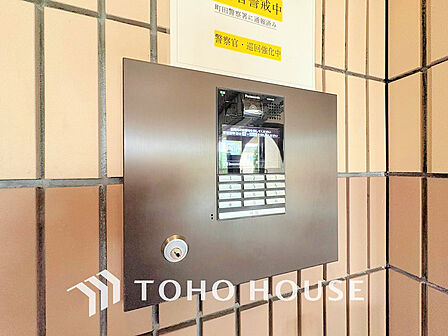 エントランスはオートロック完備で安心のセキュリティ性