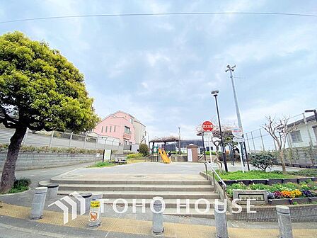 新宿区立中井東公園 距離400m
