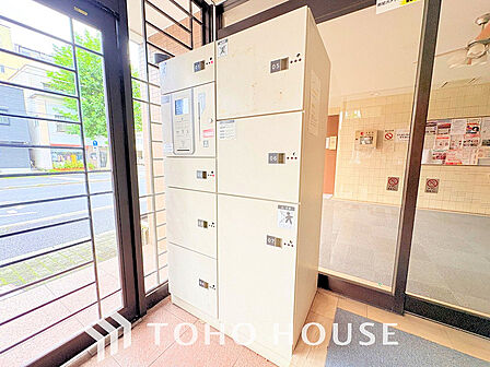 便利な宅配ボックスで、不在時の荷物の受け取りも安心