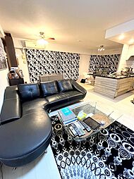 リビオ海浜幕張ラヴィアンコートの角部屋のお部屋 2LDKのリビング/ダイニング