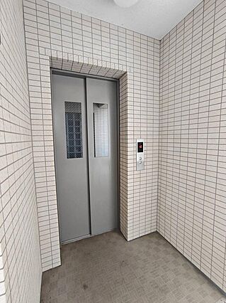 エレベーター複...