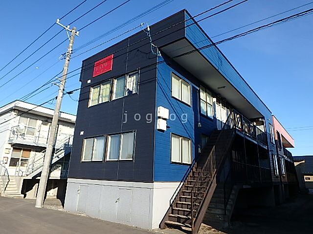 2 / 11
