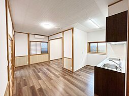 三条市西四日町一丁目 戸建て