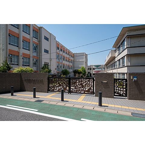小学校「鳴子小学校まで150ｍ」