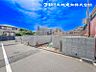 外観：【外観】低層の一戸建を中心とした街並が続き周辺は陽当り良好！採光や開放性に恵まれた住環境となります！
