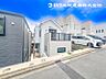 外観：【外観】閑静な住宅地に馴染む落ち着いた色合いの贅沢な空間！！毎日のお散歩も快適な緑に恵まれたエリア！