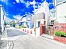 外観：【外観】低層の一戸建を中心とした街並が続き周辺は陽当り良好！採光や開放性に恵まれた住環境となります！