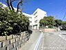 周辺：横浜市立柏尾小学校　約950ｍ　住宅街の近くにある小学校ですので通学も安心です