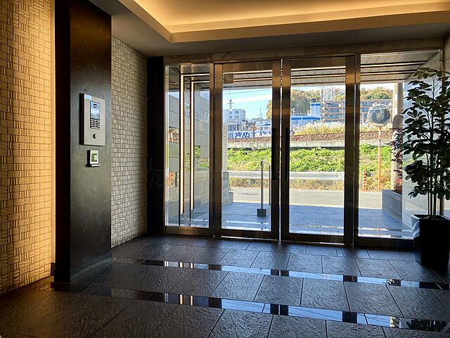 エントランス ライフレビュー新百合ヶ丘 2階/-