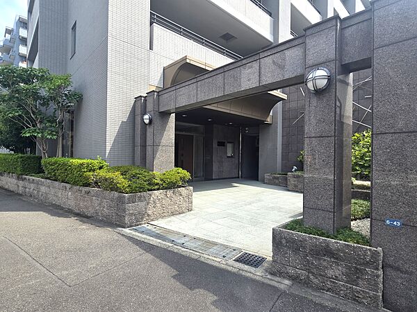 エントランスを拡大表示