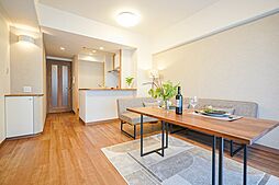 ファミール関目・高殿 4LDKのリビング/ダイニング