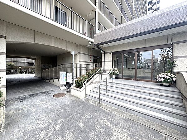 エントランスを拡大表示