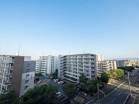 バルコニーから南東側の眺望です。