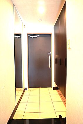 鏡が設置された...