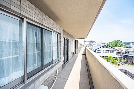北東側バルコニー。