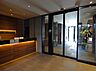 エントランス：マンションエントランス