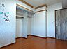 その他：北側洋室には物入あり
