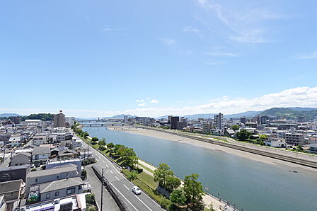 南西向きバルコニーからの眺望(眺望は永続的に保証されるものではありません。)