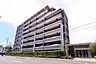 外観：現地北東方向から撮影した建物外観