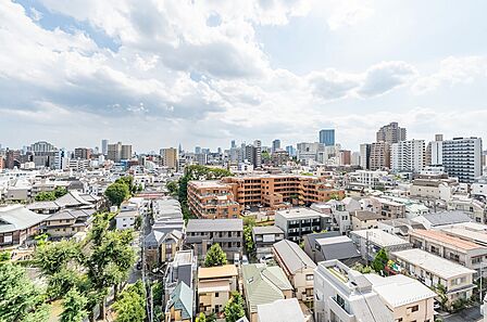 バルコニーからの眺望（眺望は永続的に保証されるものではありません。）