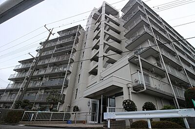 外観：メイツ越谷