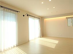 高松市太田下町中古戸建 2SLDKのリビング/ダイニング