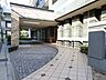 室内：エントランスの車寄せスペース