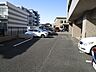 駐車場：敷地内平置駐車場（使用料：月額6000円・8000円／車両制限有／確認日：2025年9月16日）