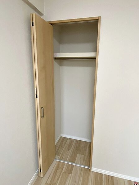 全居室に収納が完備されています。衣類や雑貨、子供のおもちゃまでスッキリ収納できます。  