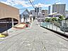 外観：前面道路