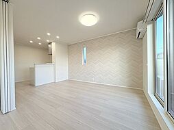 GUCCIフィールドII 101 1階2LDKのリビング/ダイニング